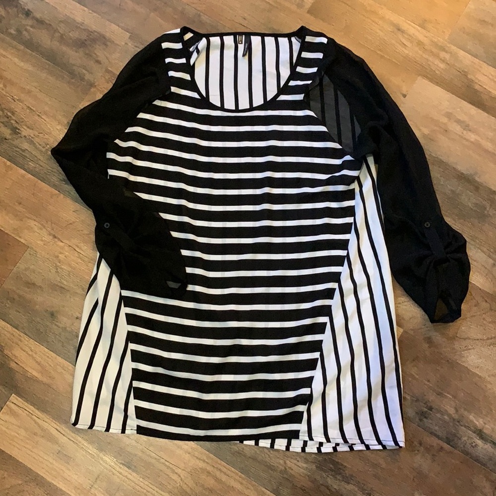 Maurices top in size medium